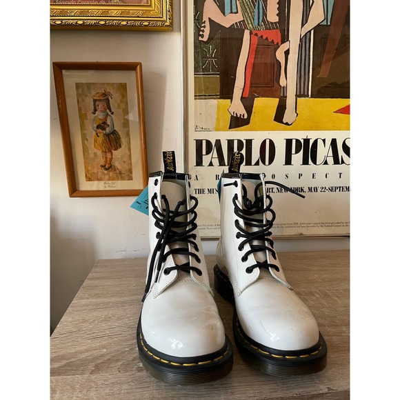 White Vinyl Doc Marten Boots Sz ladies 8 - Picture 1 of 6